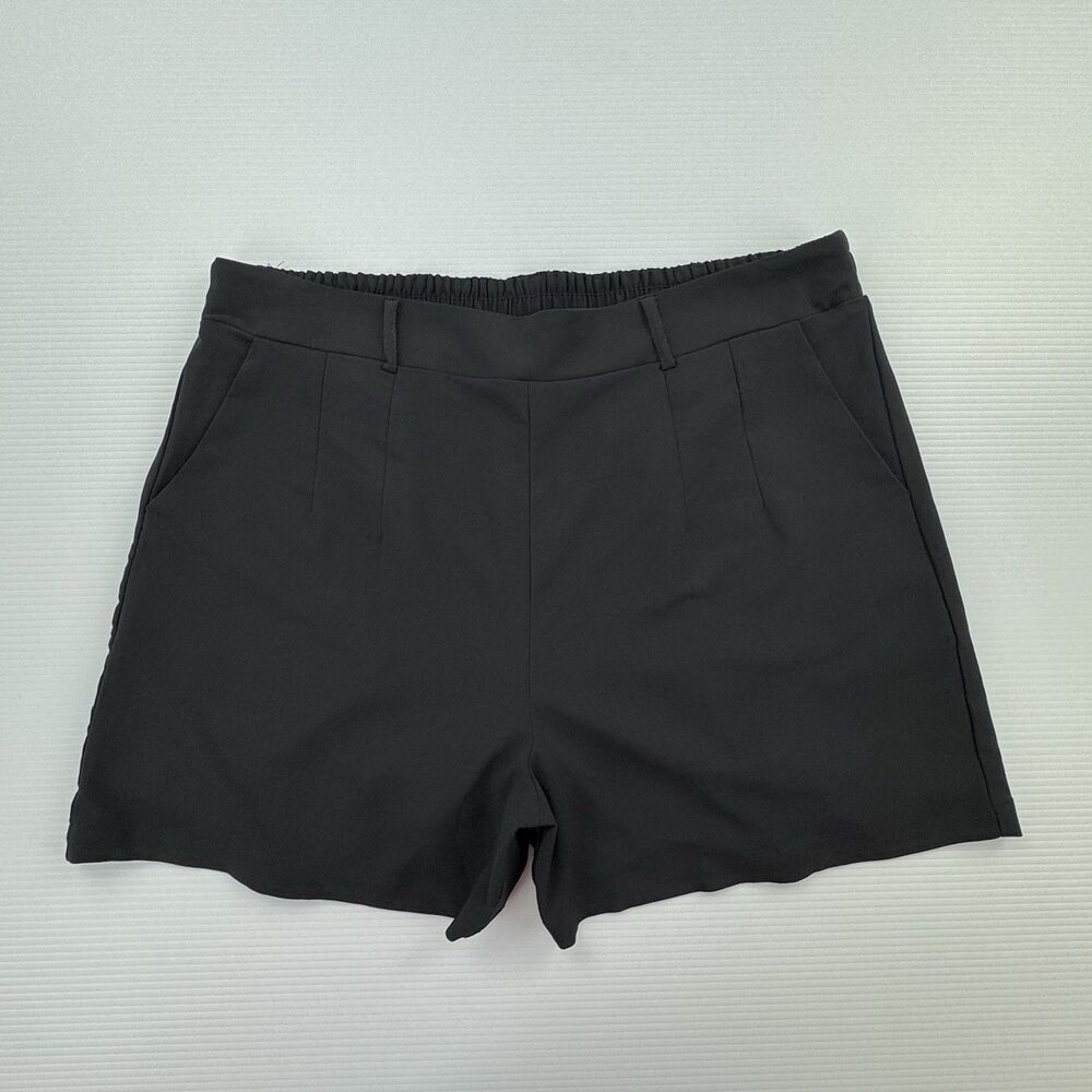 Torrid Black Dress Shorts Size 2 (18/20) Pull On Stretch